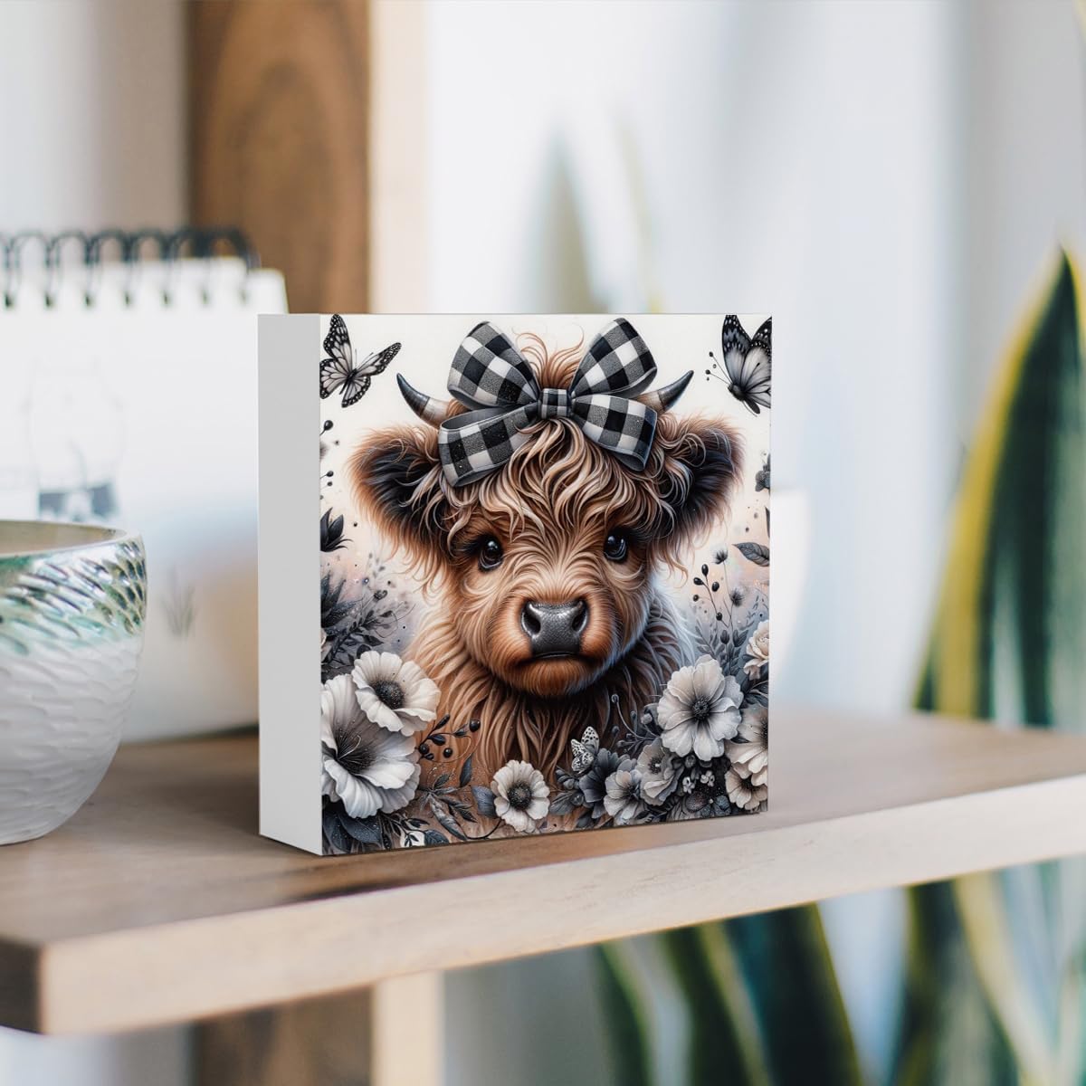 Highland Cow Decor, Highland Cow Gifts for women, Highland Cow Nursery Decor, Wooden Box Decor Sign for Home Farmhouse Office Living Room Table Shelf Tiered