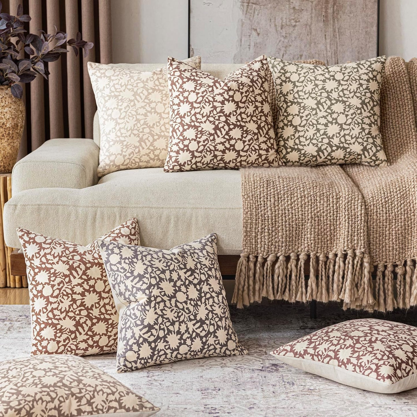 Foindtower Set of 2 Decorative Neutral Floral Throw Pillow Covers Accent Farmhouse Cushion Covers Boho Vintage Pillowcase for Couch Sofa Bedroom Living Room Home Decor Outdoor,22×22 Inch,Tan