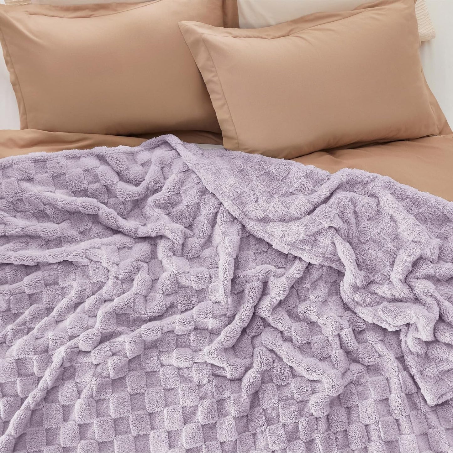 Bedsure GentleSoft King Size Blanket for Bed - Super Soft Cozy Blankets for Women Men Girls, Large Fuzzy Fleece Throw for Bedroom Decor, Lavender Fog,108x90 Inches