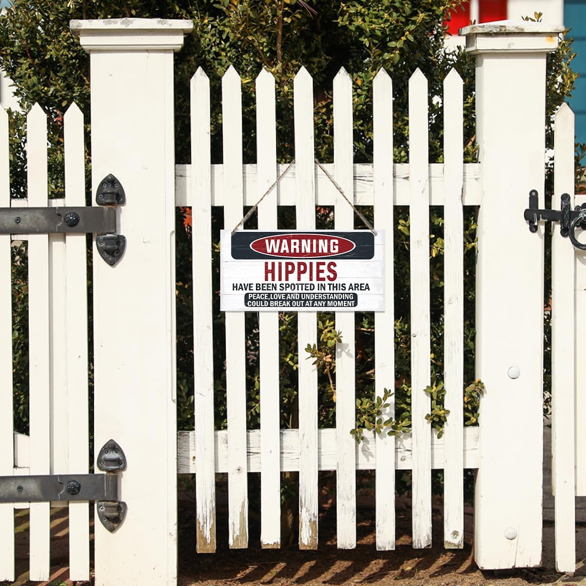 Warning Sign, Hippies Have Been Spotted In This Area Warning Wood Plaque Sign, Funny Door Signs, Decorative Wood Hanging Suspension Plaque, Farmhouse Wooden Wall Decor