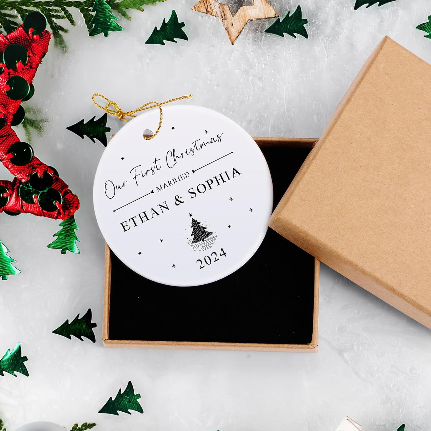 First Christmas Married Ornament 2025, Personalized Christmas Ornaments, Cuztomized Wedding Gifts, Just Married Gifts for Newlywed, Bridal Shower, Couples