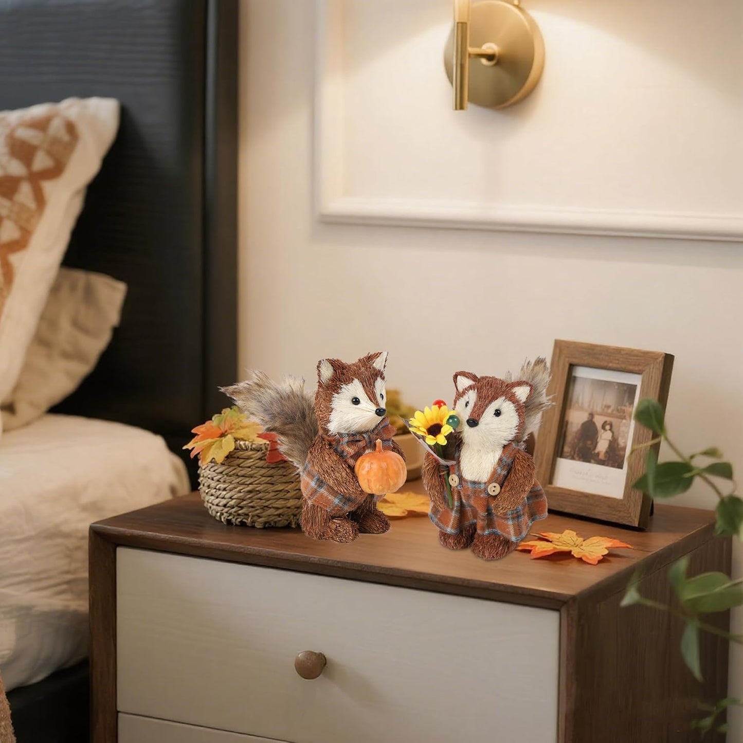 winemana 2 Pack Fall Decor Fox, Thanksgiving Decorations Indoor Sisal Foxes for Home Table Centerpiece Handmade Autumn Woodland Animal Friend Figurines with Pumpkin for Shelf Office Décor