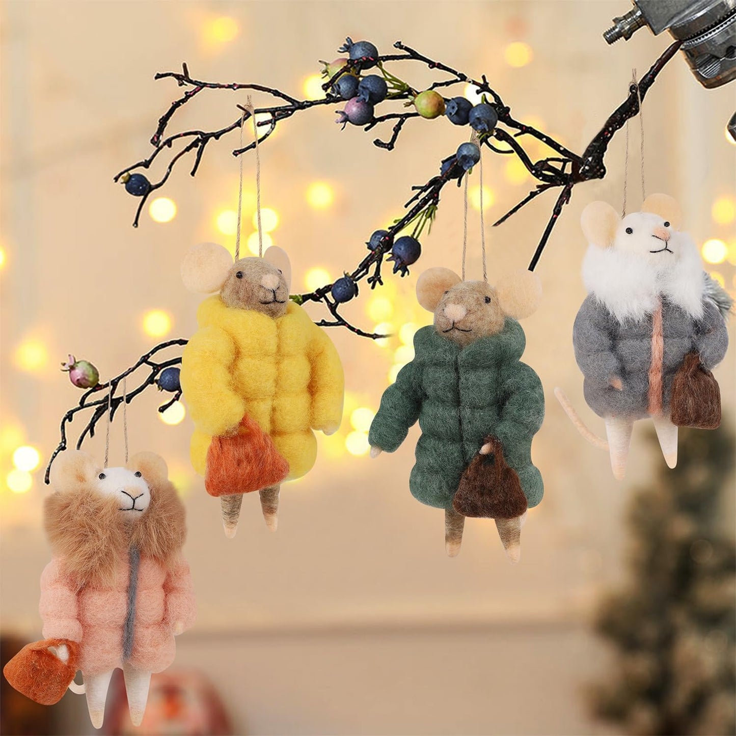 Set of 4 Christmas Felt Mice Ornaments, 4.7" Mini Hanging Wool Fashionable Mouse Figurines, Tiered Tray Tabletop Decor, Animal Crafts Cute Xmas Tree Holiday Easter Gifts Home Office Party Supply