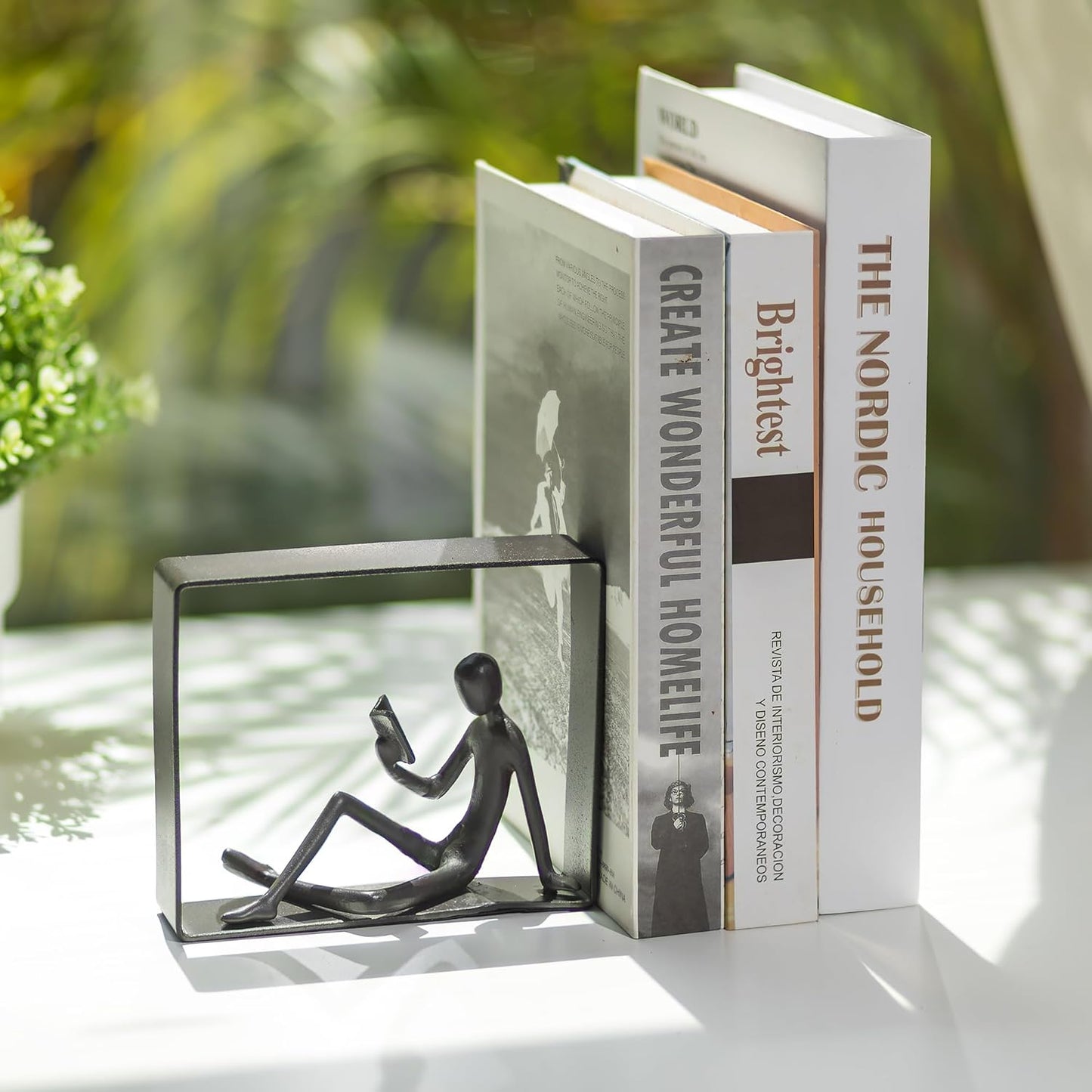 Sziqiqi Book Ends for Shelves Decorative: Cast Iron Bookends for Books Cute Statue Book Ends on Bookshelf Human Sculpture Decoration - Geometric Bookend Unique Gift for Shelves Room Office Decorative