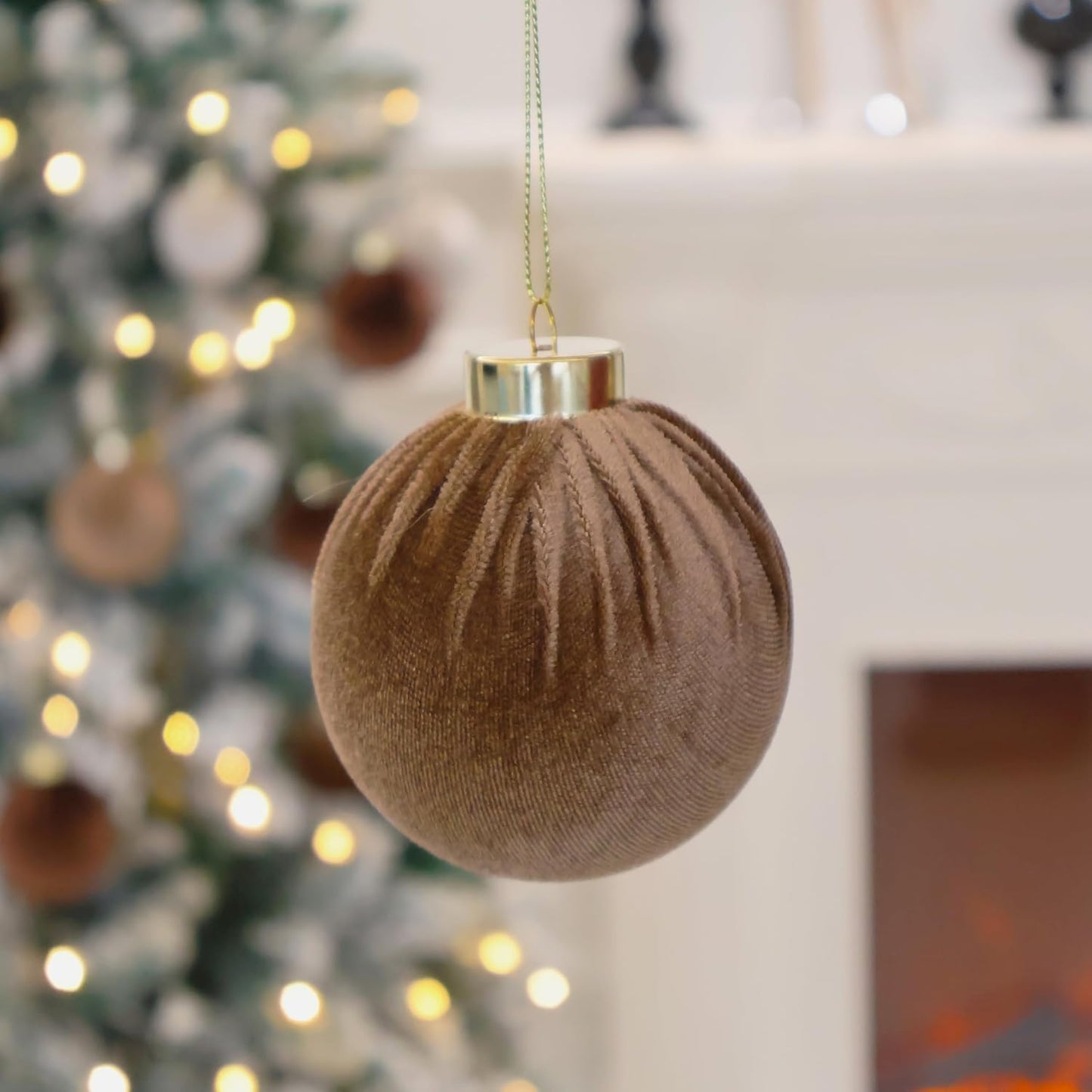 6inch Big Velvet Christmas Ornaments, 2pcs Flocked Ornaments Balls Sets for Christmas Tree Decorations Light Coffee