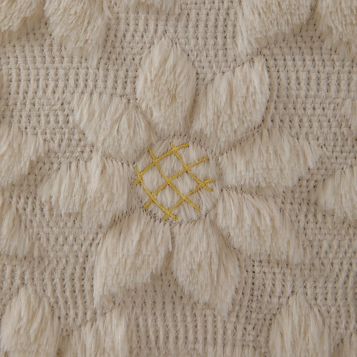 DFXSZ Spring Summer Pillow Covers 18x18 inch Set of 2 Farmhouse Decor Yellow Flower Heart Sunflower Beige Soft Plush Faux Fur Jacquard Throw Pillows for Sofa Holiday Spring Home Decor PTK024E18