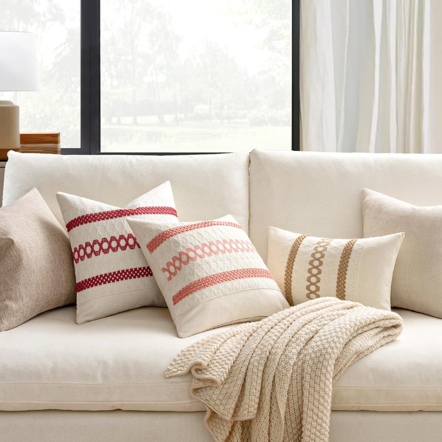 MIULEE Set of 2 Christmas Red Boho Decorative Pillow Covers 20x20 Inch Farmhouse Rustic Couch Throw Pillows Modern Cotton Cushion Covers Retro Cute Macrame Woven Home Decor for Bed Sofa Chair