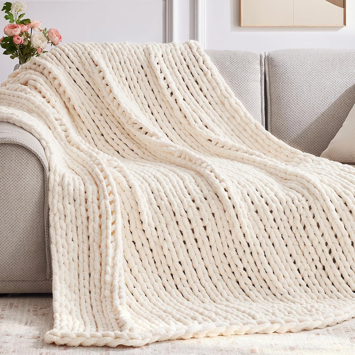 Chunky Knit Throw Blanket, 50''*60'' Knitted Throw Chenille Yarn for Bed Couch, Handmade Cream Crochet Big Thick Blanket, Machine Washable Cute Comfy Blanket for Home Decor