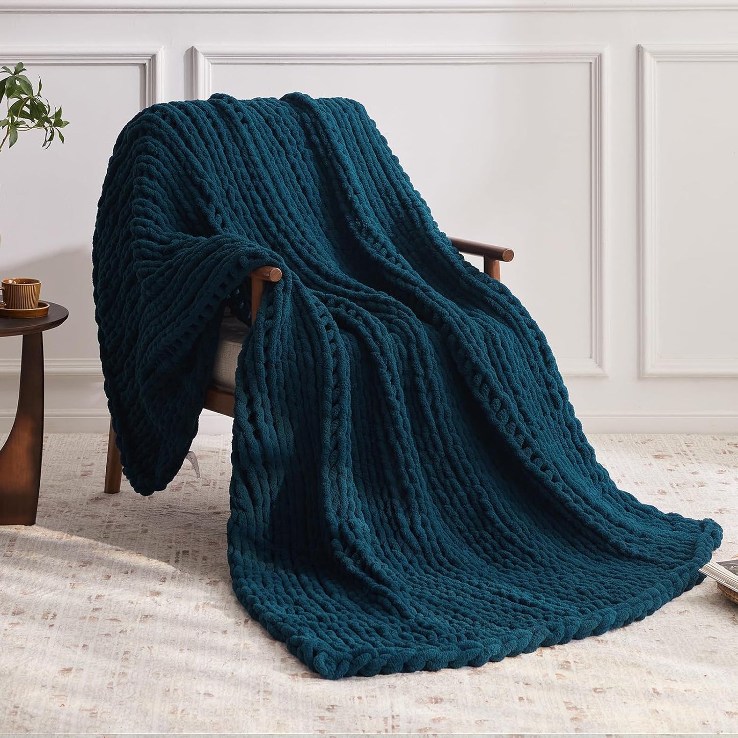 Chunky Knit Throw Blanket, 50''*60'' Knitted Throw Chenille Yarn for Bed Couch, Handmade Peacock Blue Crochet Big Thick Blanket, Machine Washable Cute Comfy Blanket for Home Decor
