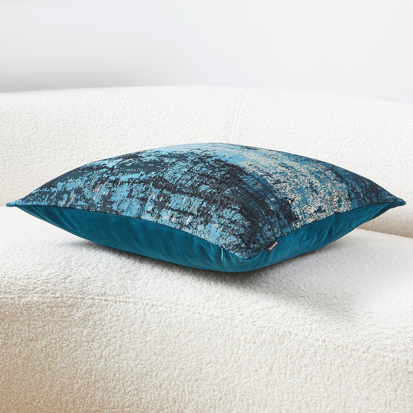 THE-TINOART Teal & Gold Embroidered Jacquard Pillow Cover 20x20 Inches - Luxury Reversible Decorative Throw Pillow Cover with Gold Thread & Velvet Backing, Elegant Holiday Home Decor