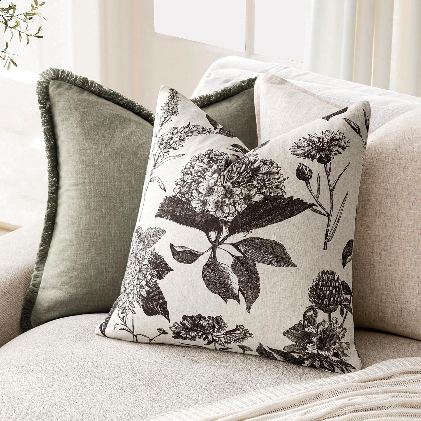 Foindtower Set of 2 Linen Floral Vintage Throw Pillow Covers Neutral Accent Print Decorative Cushion Covers Farmhouse Boho Home Decor for Sofa Chair Couch Bedroom Living Room Outdoor,18×18 Inch,Black