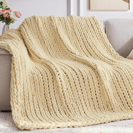Chunky Knit Throw Blanket, 30''*40'' Knitted Throw Chenille Yarn for Bed Couch, Handmade Oatmeal Crochet Big Thick Blanket, Machine Washable Cute Comfy Blanket for Home Decor