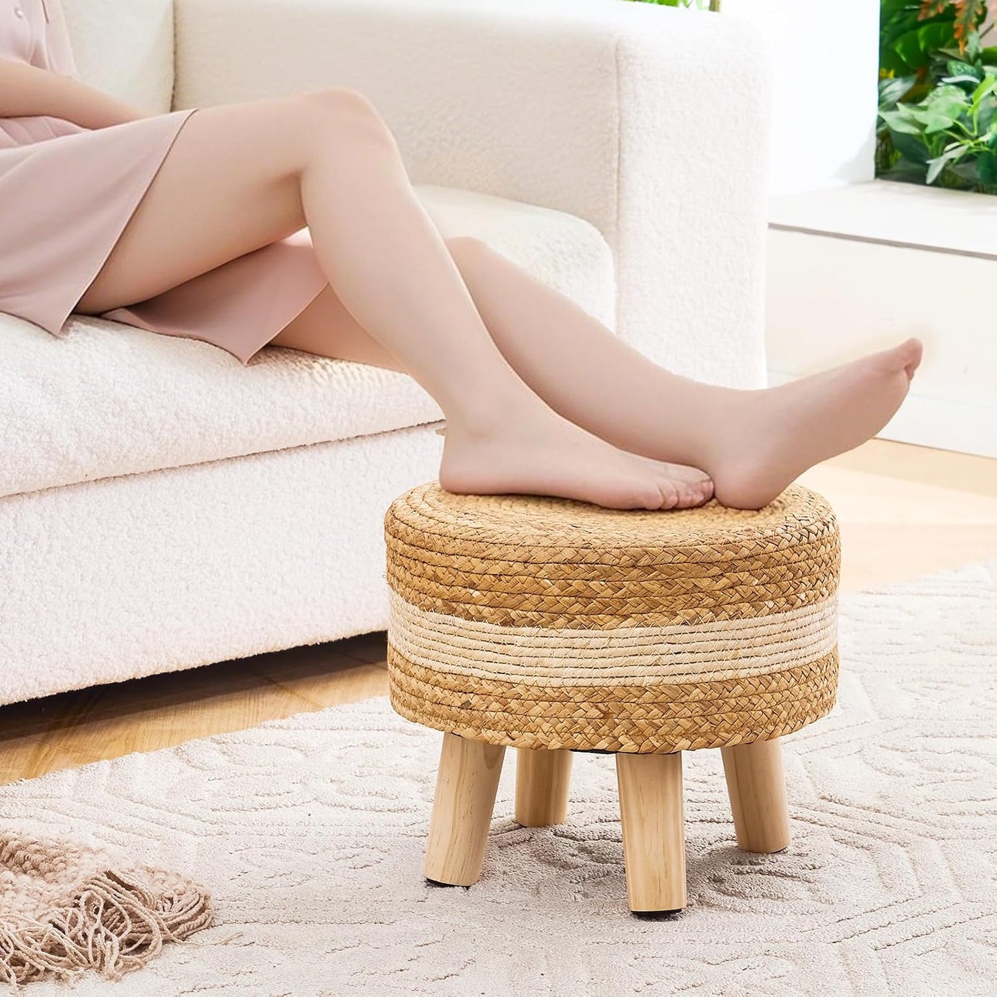 Handwoven Round Ottoman, Natural Water Hyacinth Outdoor Patio Pouf Seagrass Low Stool with Wood Legs, Soft Padded Footrest for Living Room Bedroom Garden, White