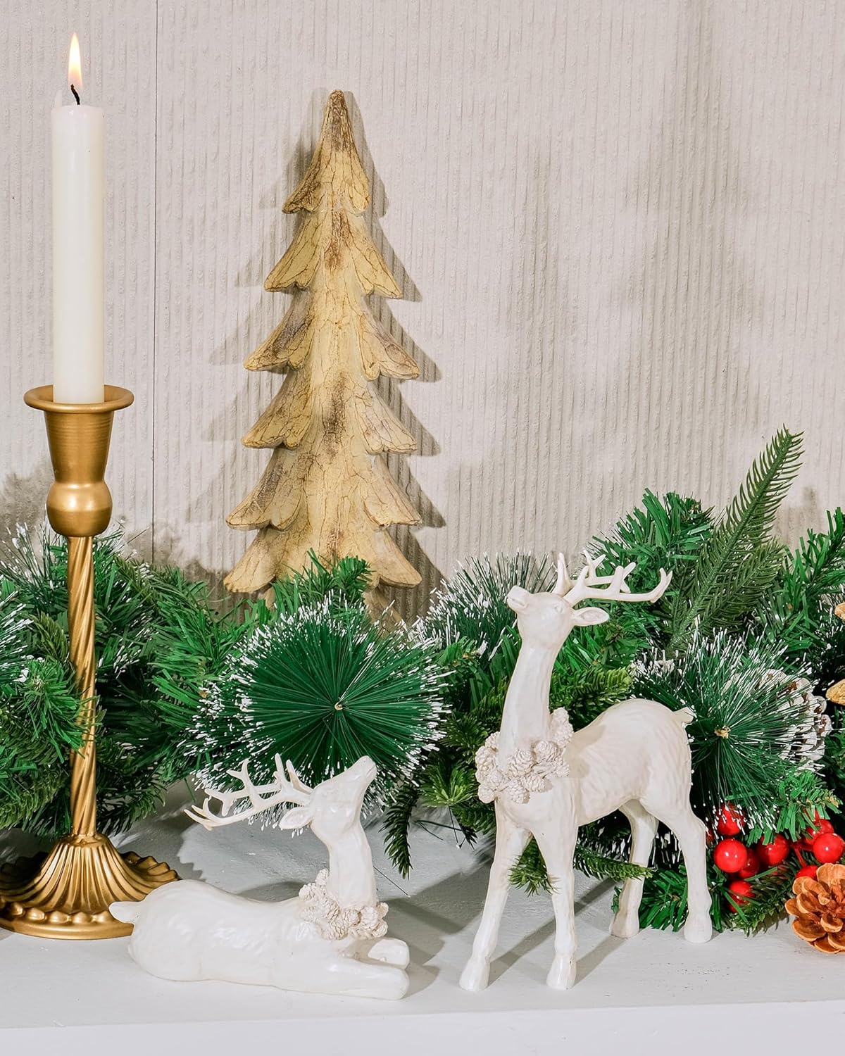 DN DECONATION 2pcs White Christmas Reindeer Statue, Indoor Reindeer Decor, Tabletop Resin Deer Figurine