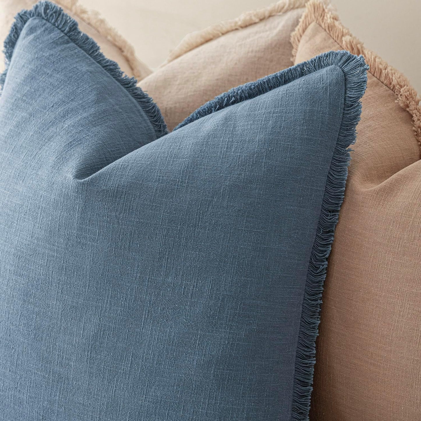 Foindtower Set of 2 Decorative Linen Fringe Throw Pillow Covers Cozy Boho Farmhouse Cushion Cover with Tassels Soft Accent Pillowcase for Couch Sofa Bed Living Room Home Decor, 20×20 Inch, Misty Blue