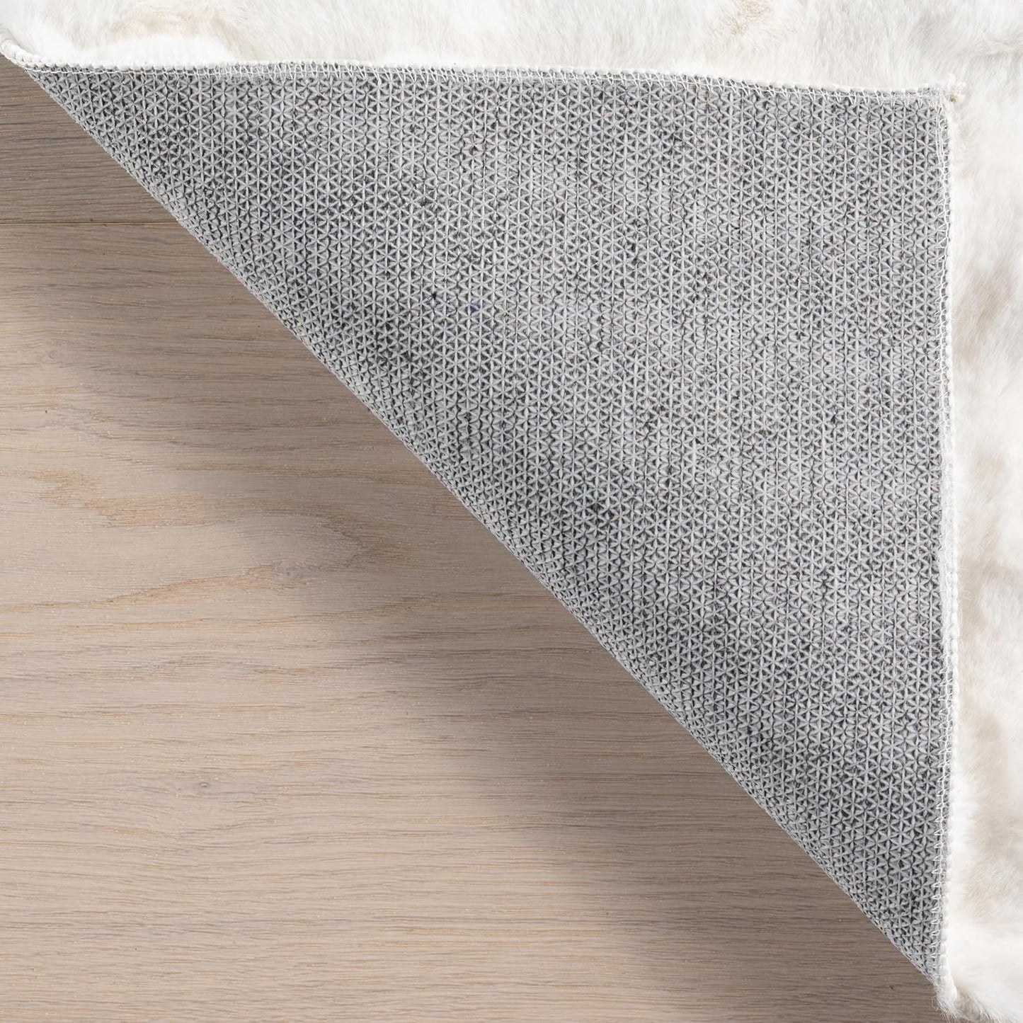 nuLOOM 7'6' x 9'6' Cozy Plush Area Rug, Machine Washable, Non-Slip, Soft Fluffy Shag Carpet for Living Room Bedroom Kids Room Nursery Home Decor, Jeni White